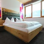 Apartment Appartements Waluliso By Schladming-Appartements